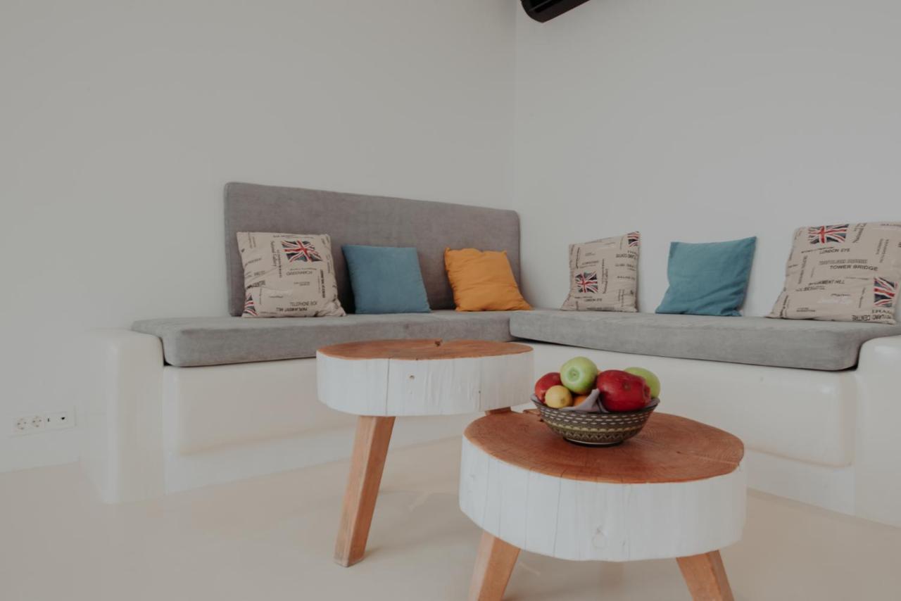 Adel Private Suites Mykonos Town Bagian luar foto
