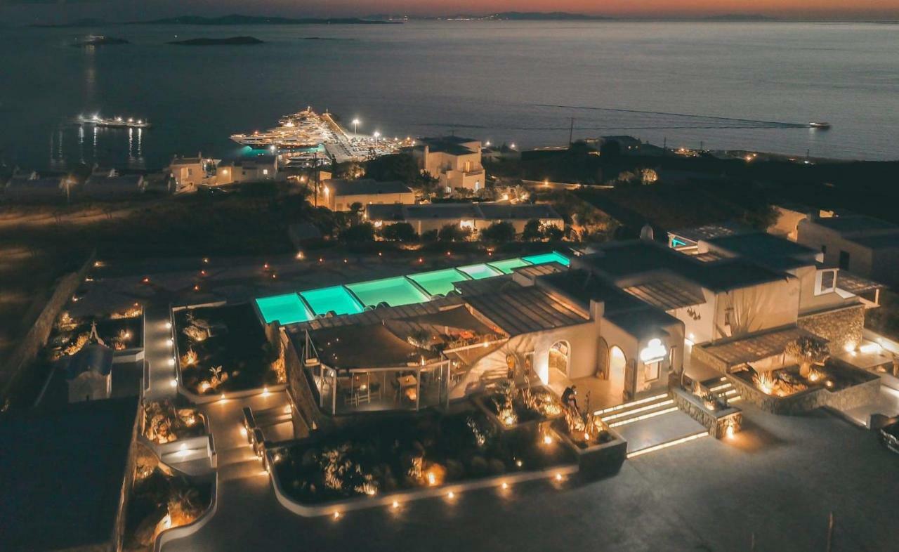 Adel Private Suites Mykonos Town Bagian luar foto